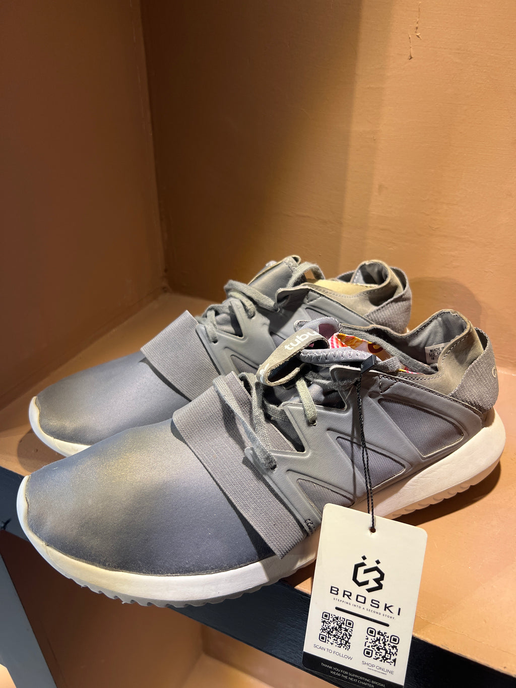 Adidas Tubular sneakers