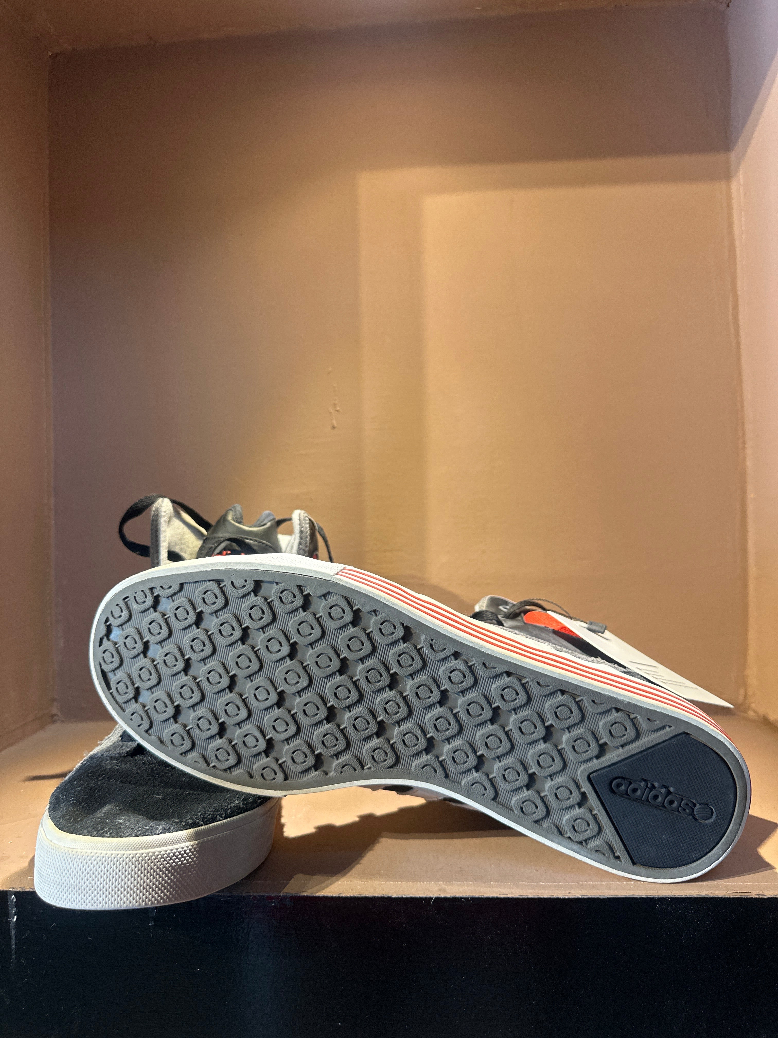 Adidas NEO Raleigh Mid
