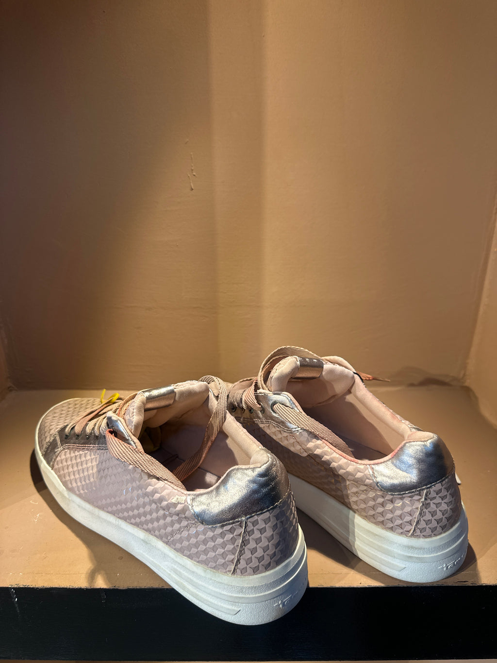 Tamaris Rose Structure Low-Top Sneaker