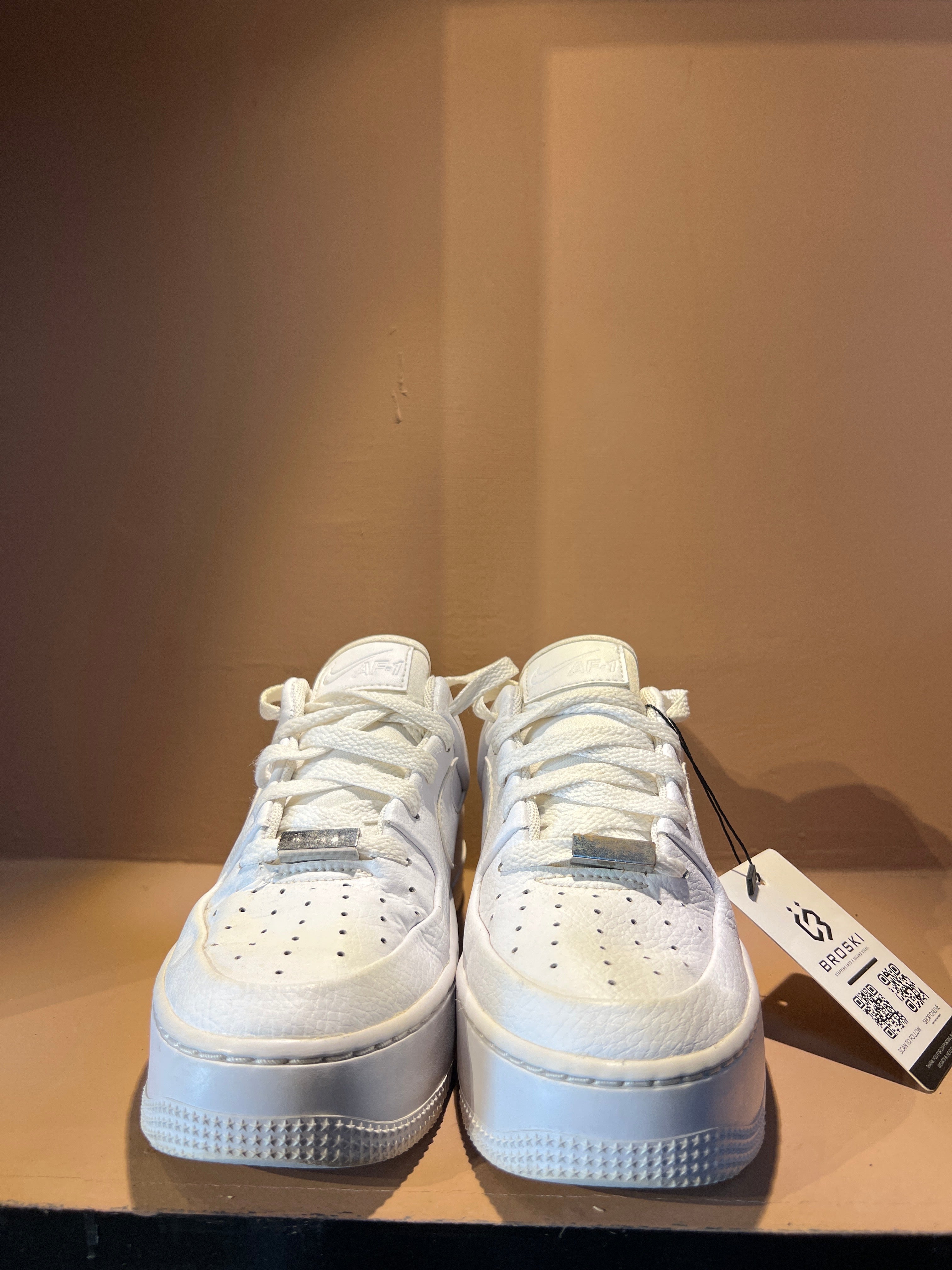 Nike Air Force 1 Sage Low