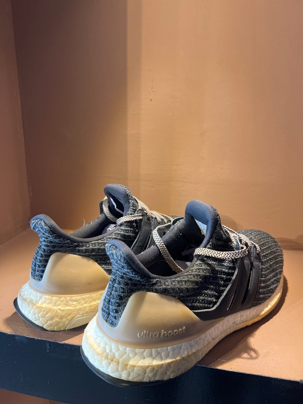 Adidas Ultraboost 4.0
