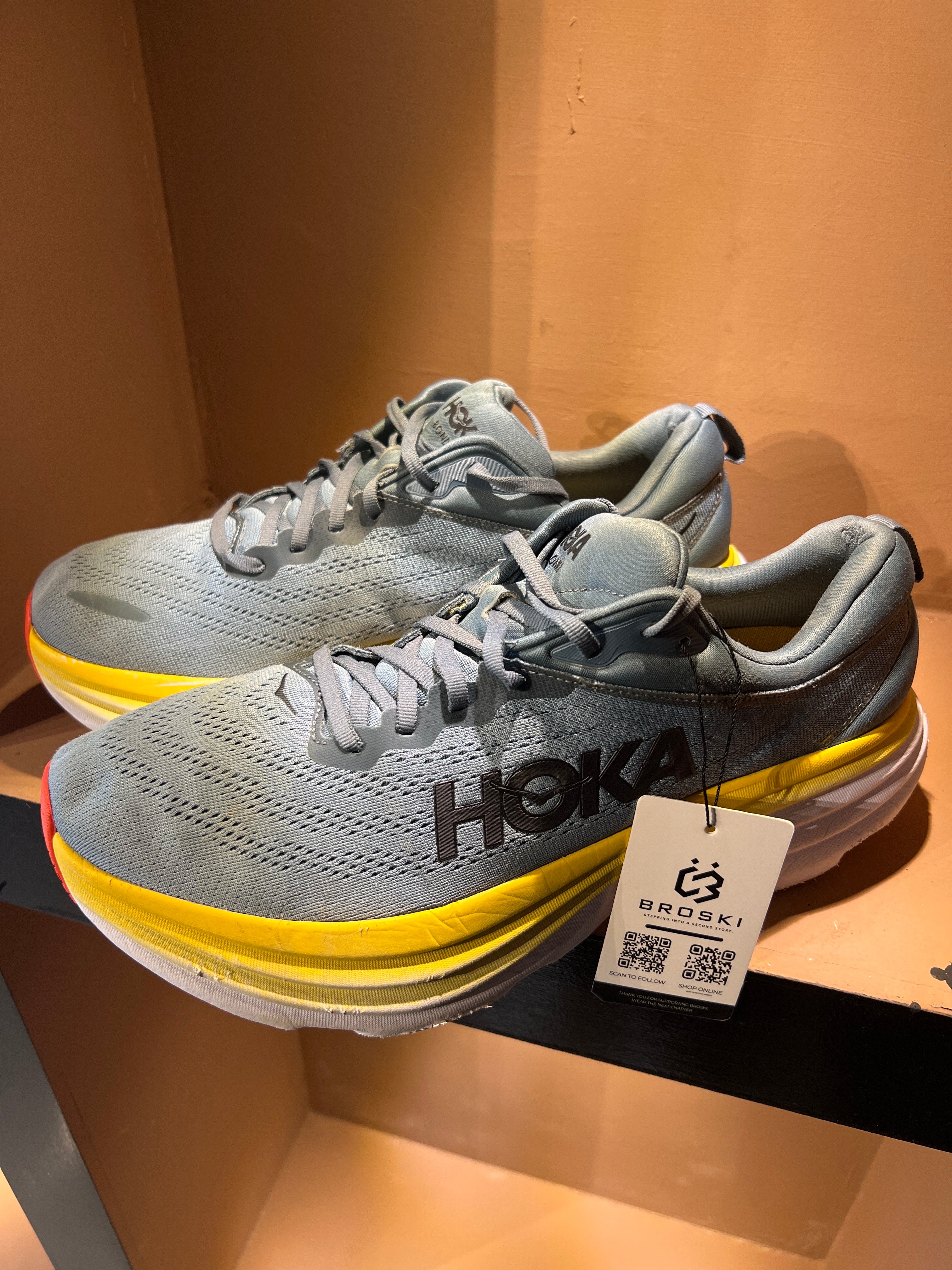 Hoka One One Bondi 8