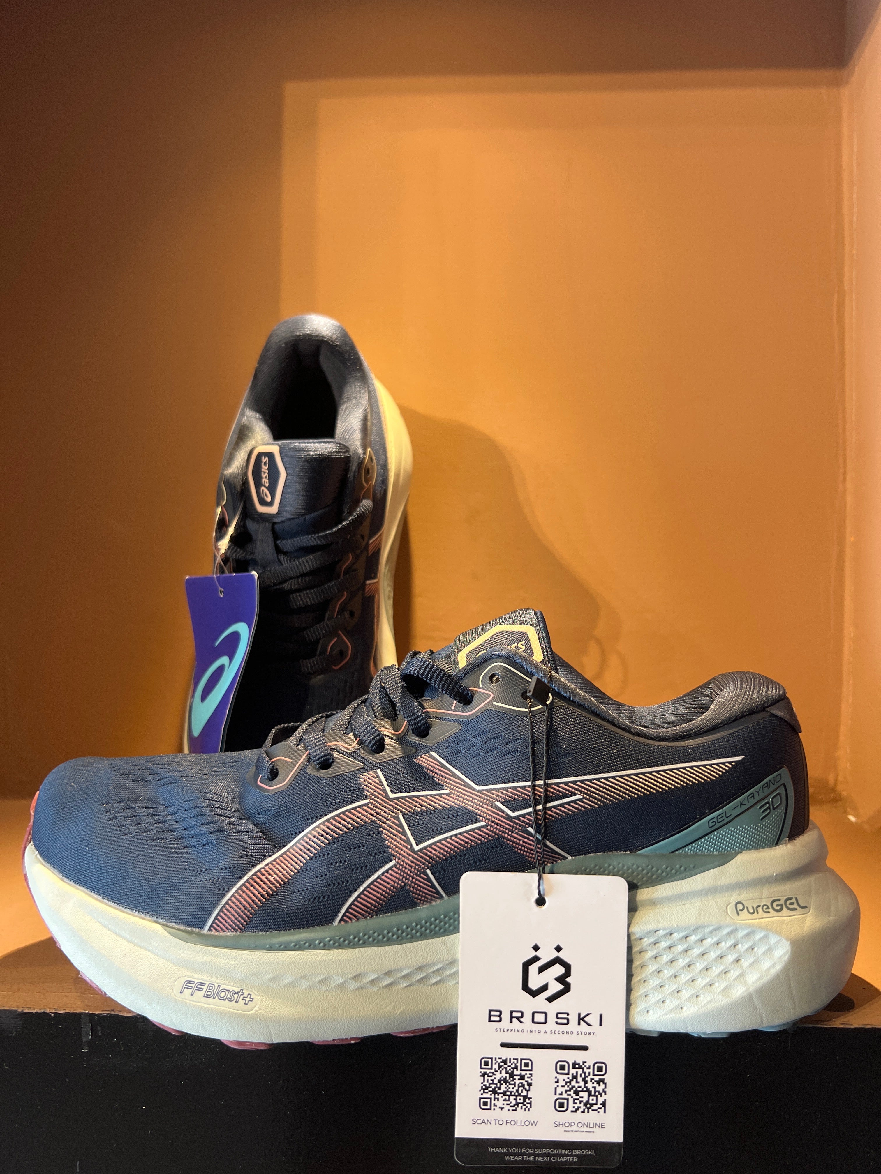 Asics GEL-KAYANO 30