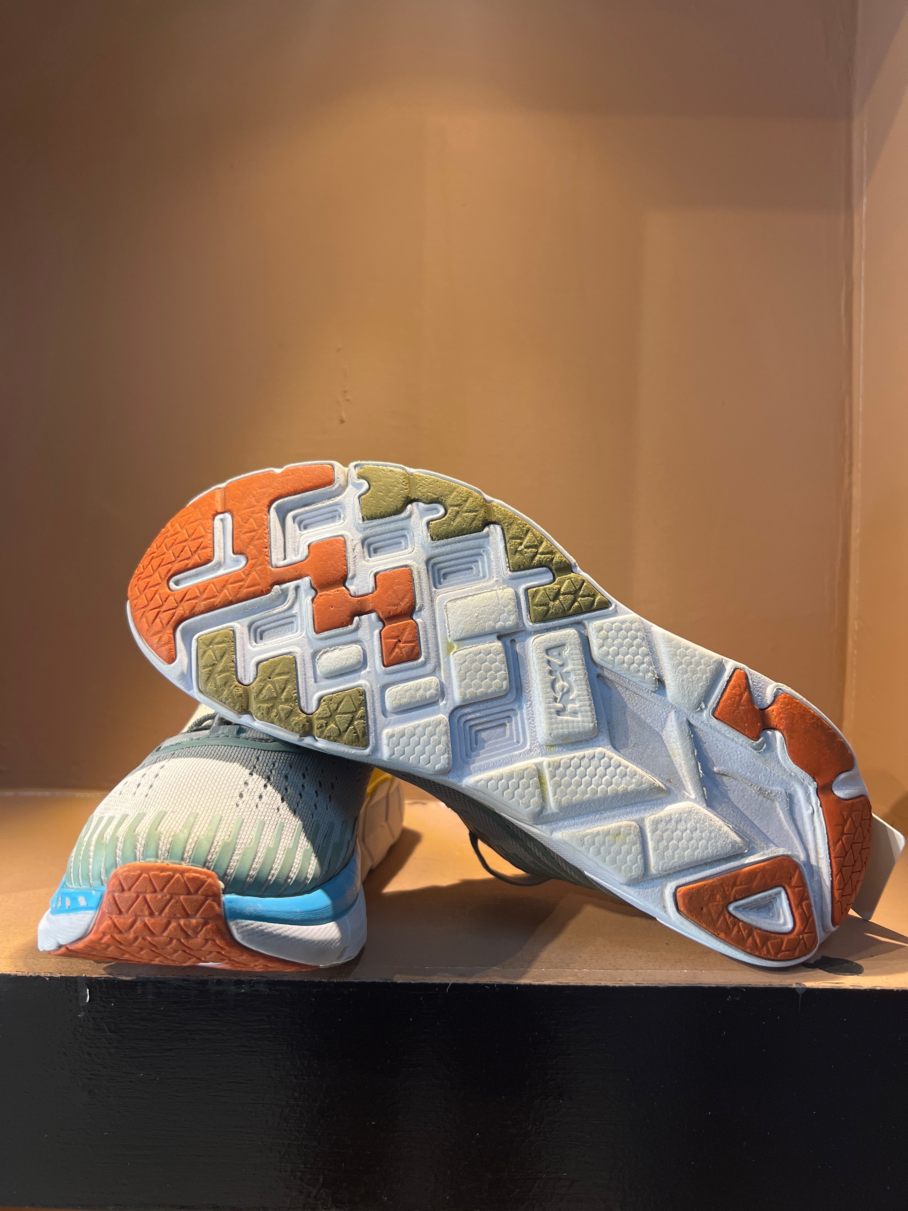 Hoka One One Clifton 5