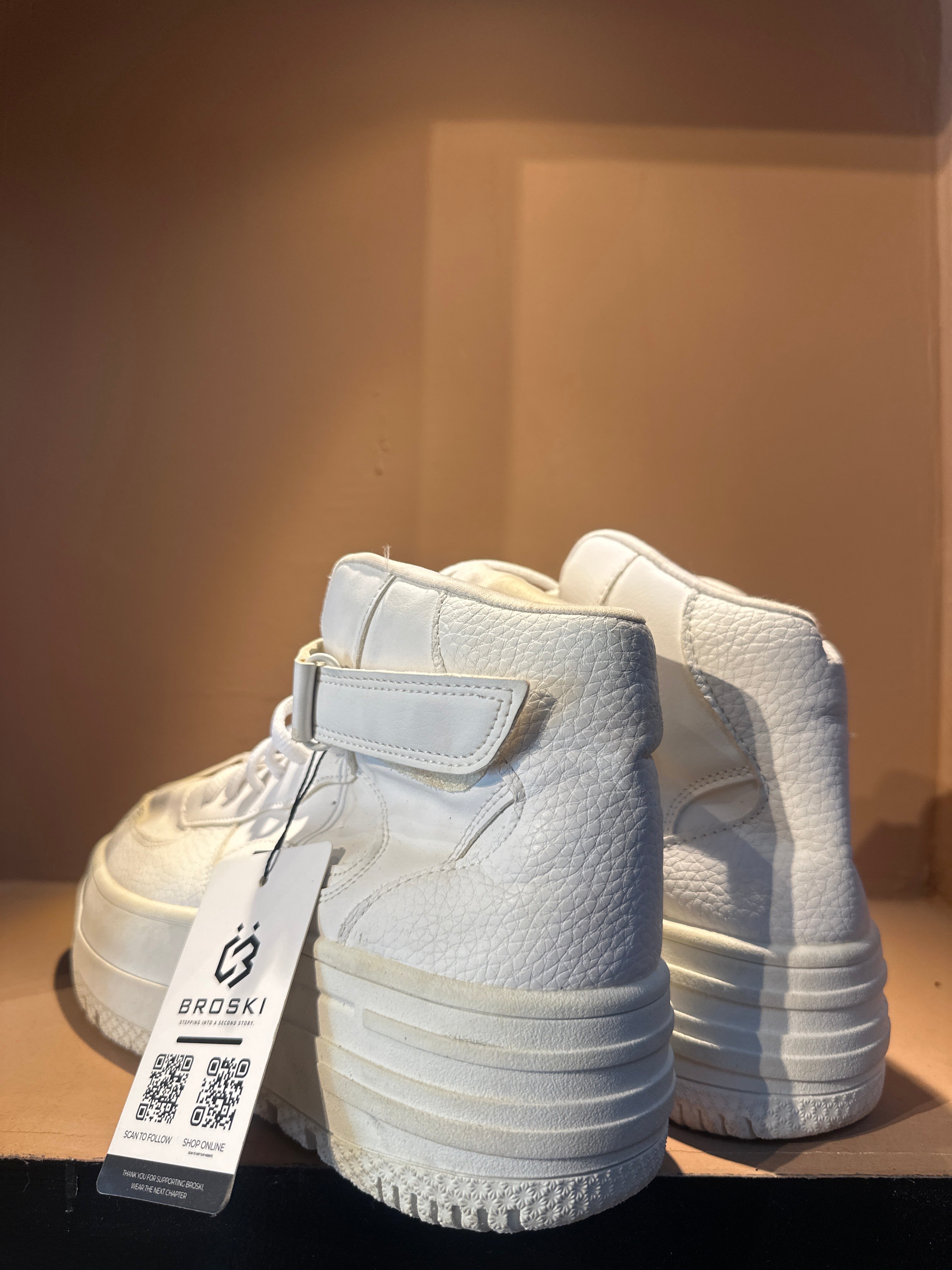 Bershka High-Top Platform Sneaker with Strap.