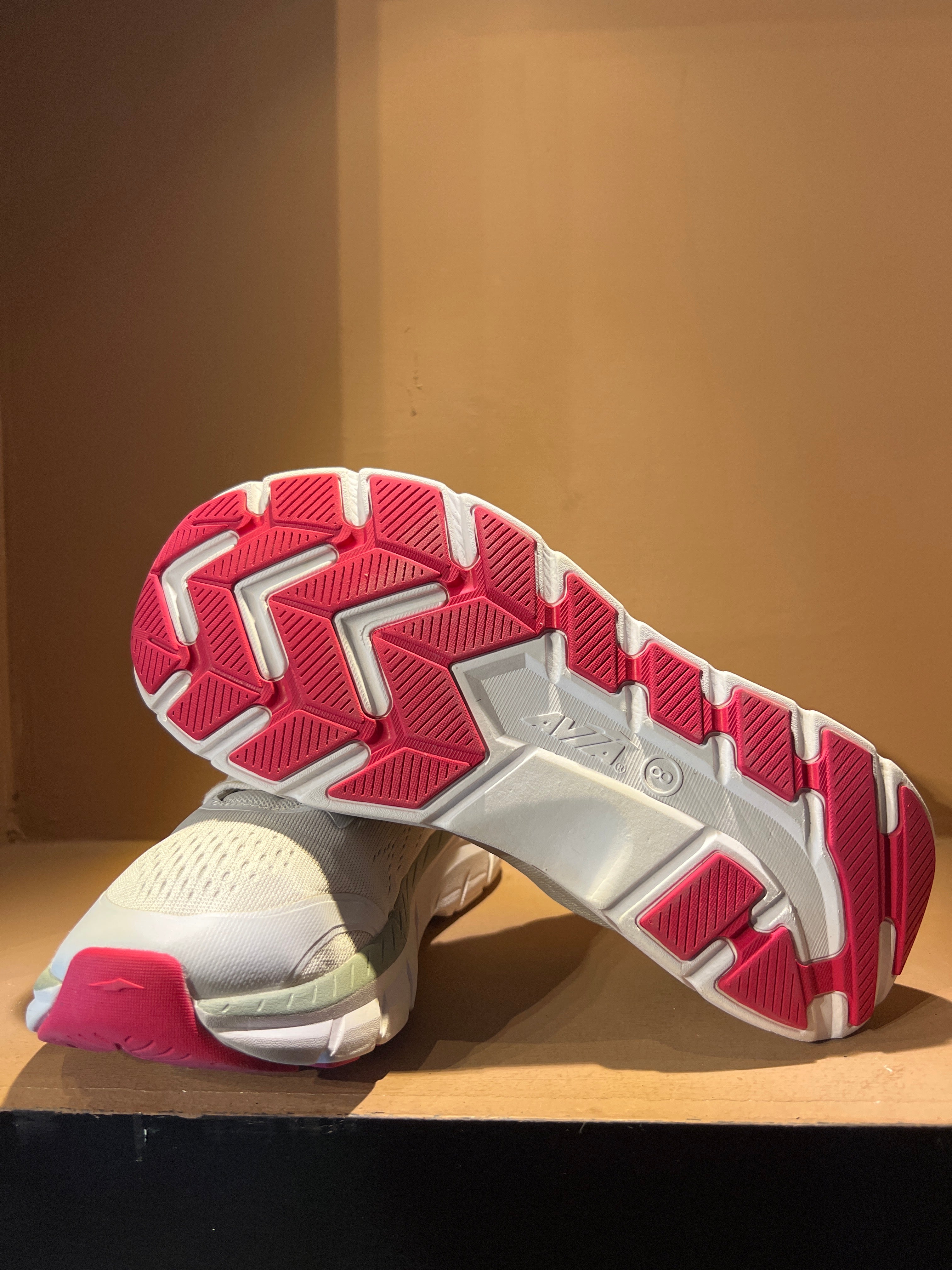 Altra Olympus 6