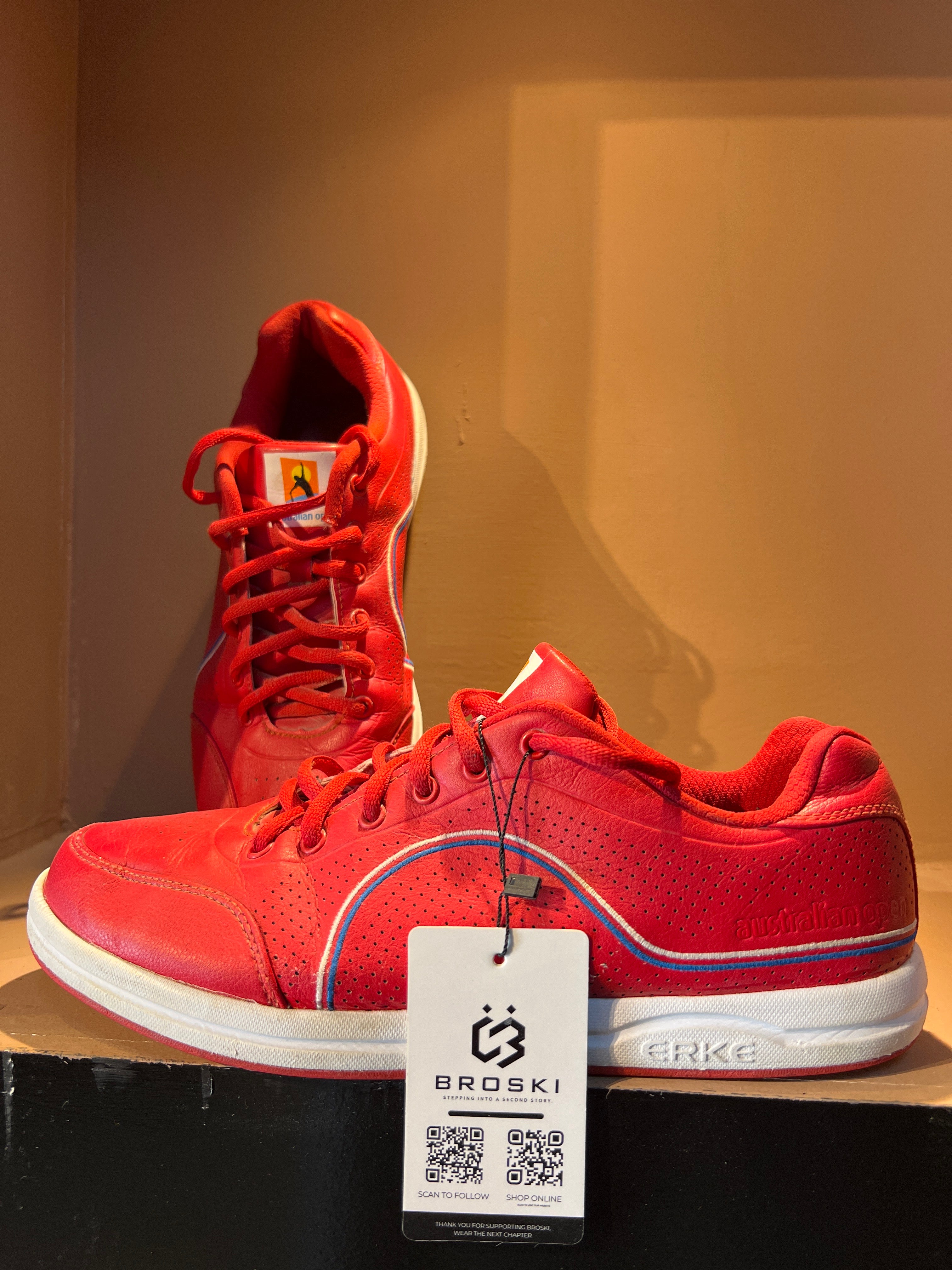 ERKE low-top court sneakers