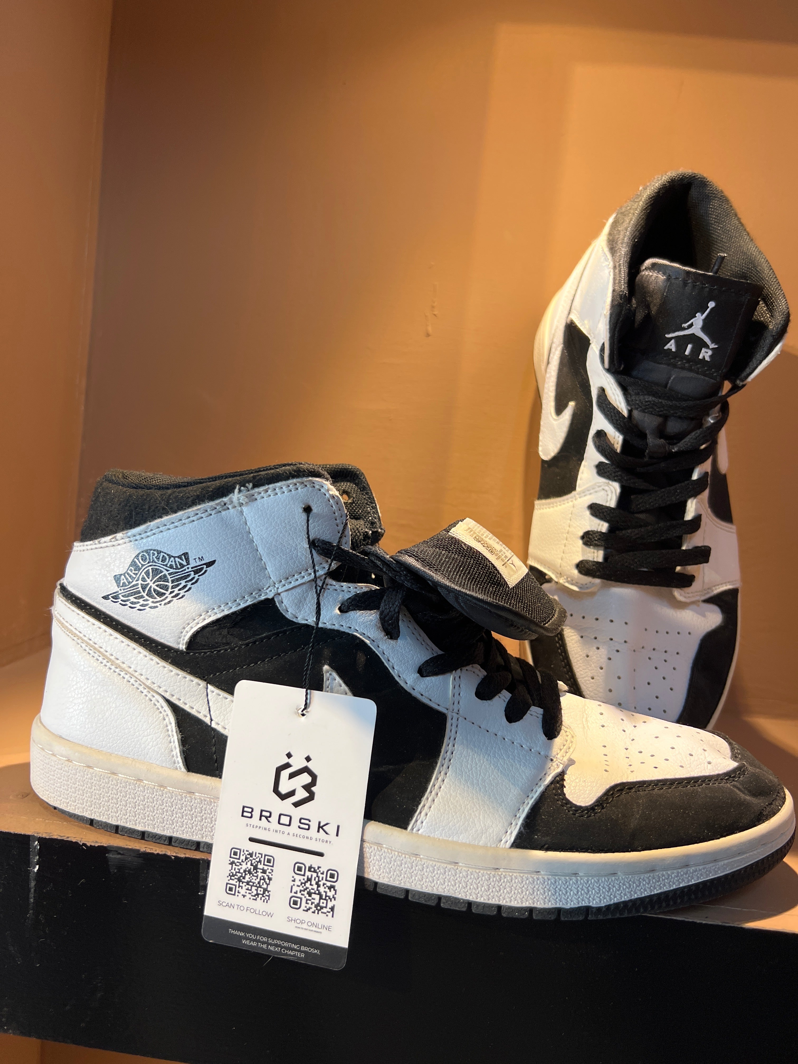 Nike Air Jordan 1 Mid