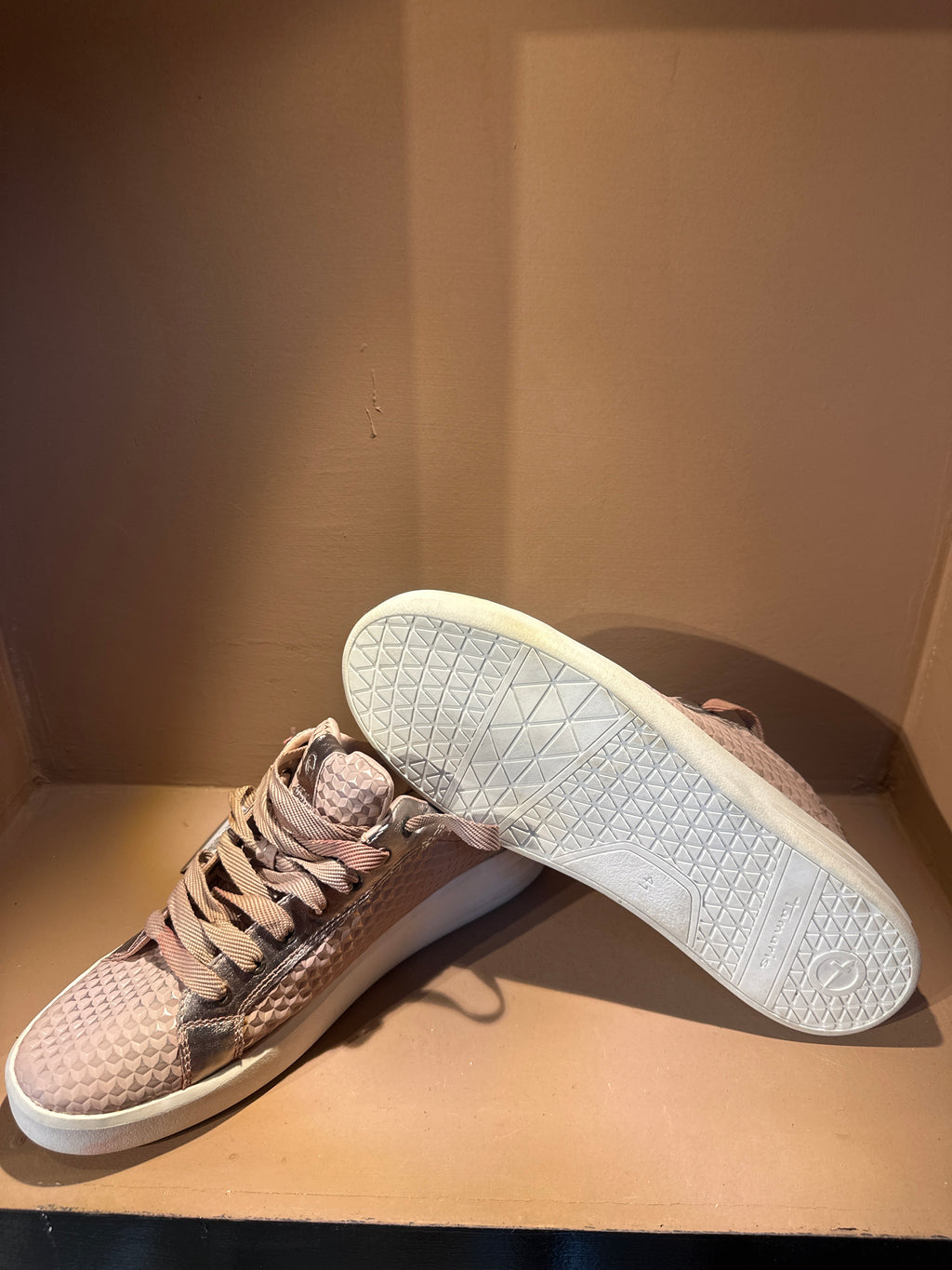 Tamaris Rose Structure Low-Top Sneaker