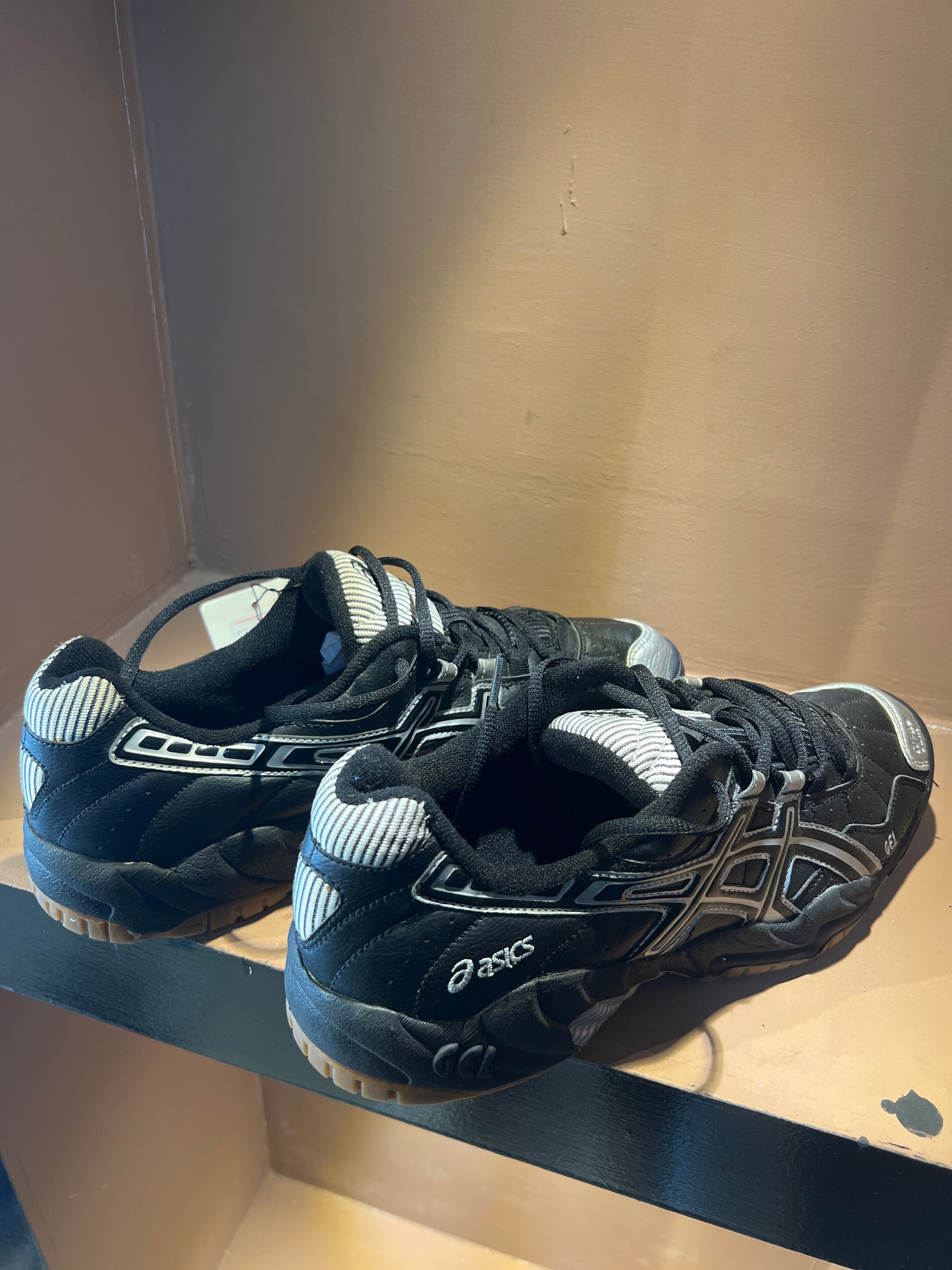 vintage Asics Gel Rhyno