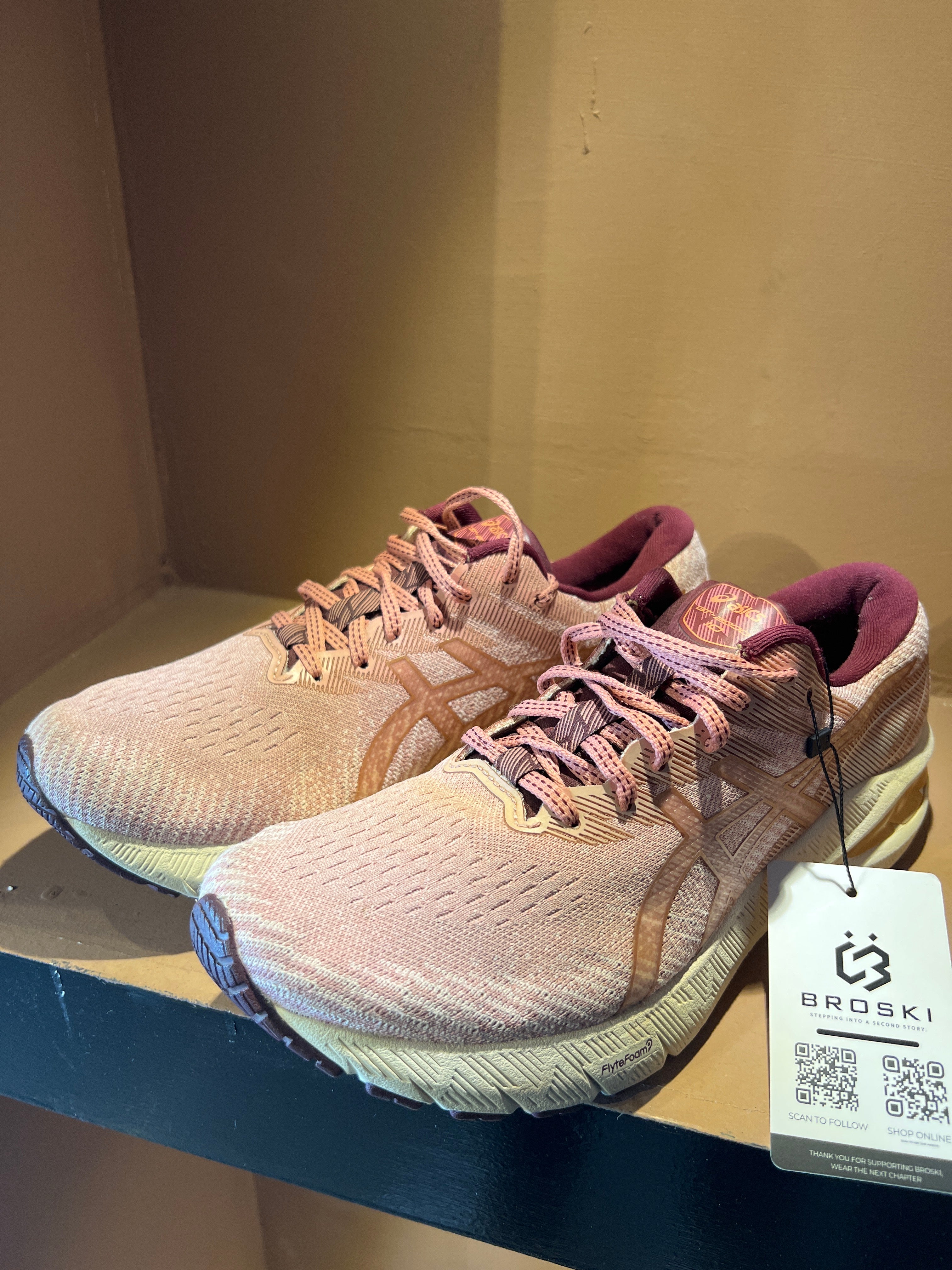 Asics Women's GT-2000 10
