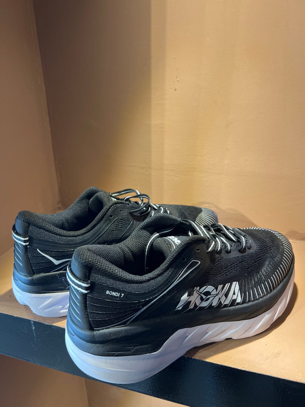 Hoka Bondi 7