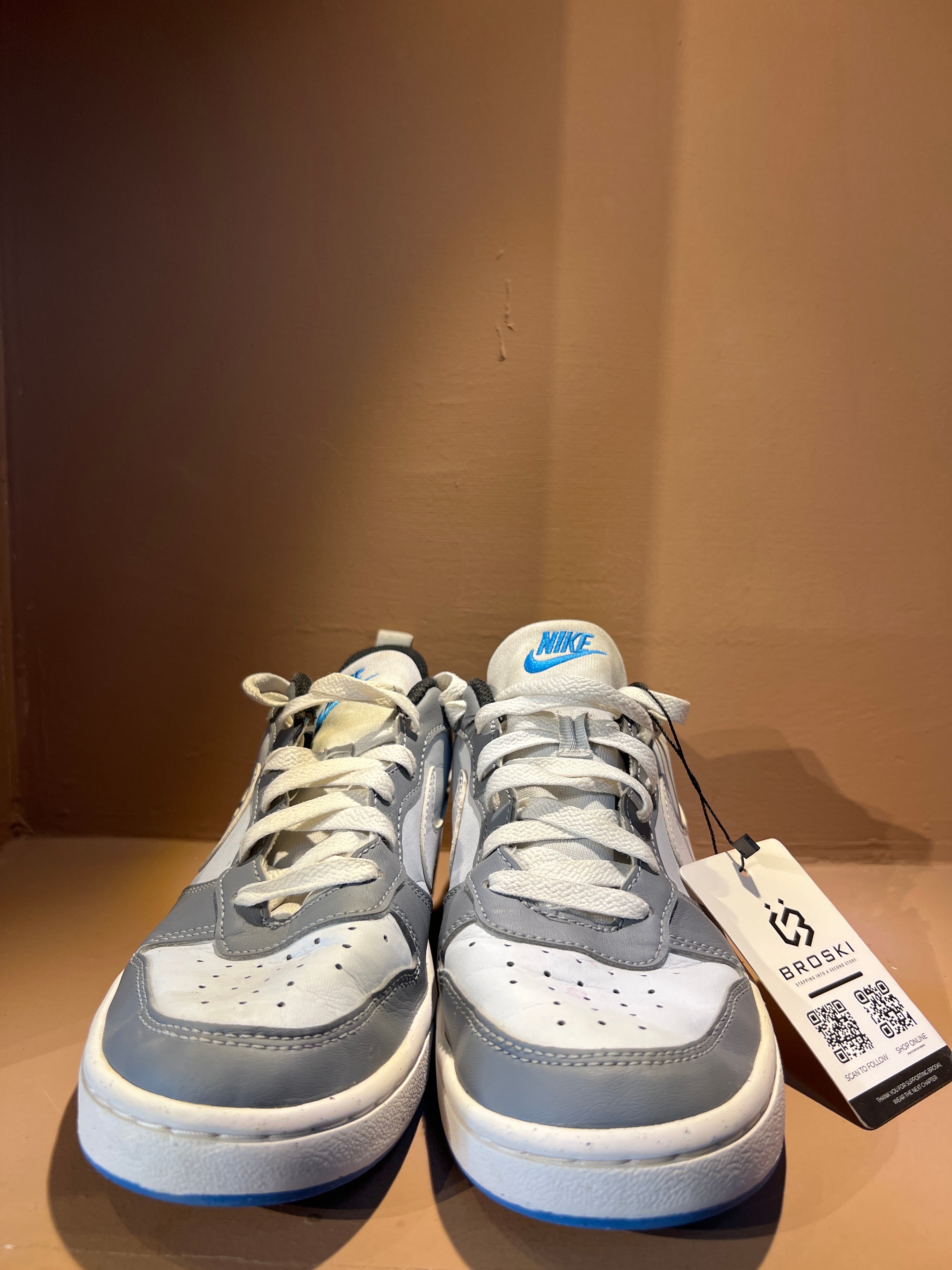 Nike Court Borough Low 2