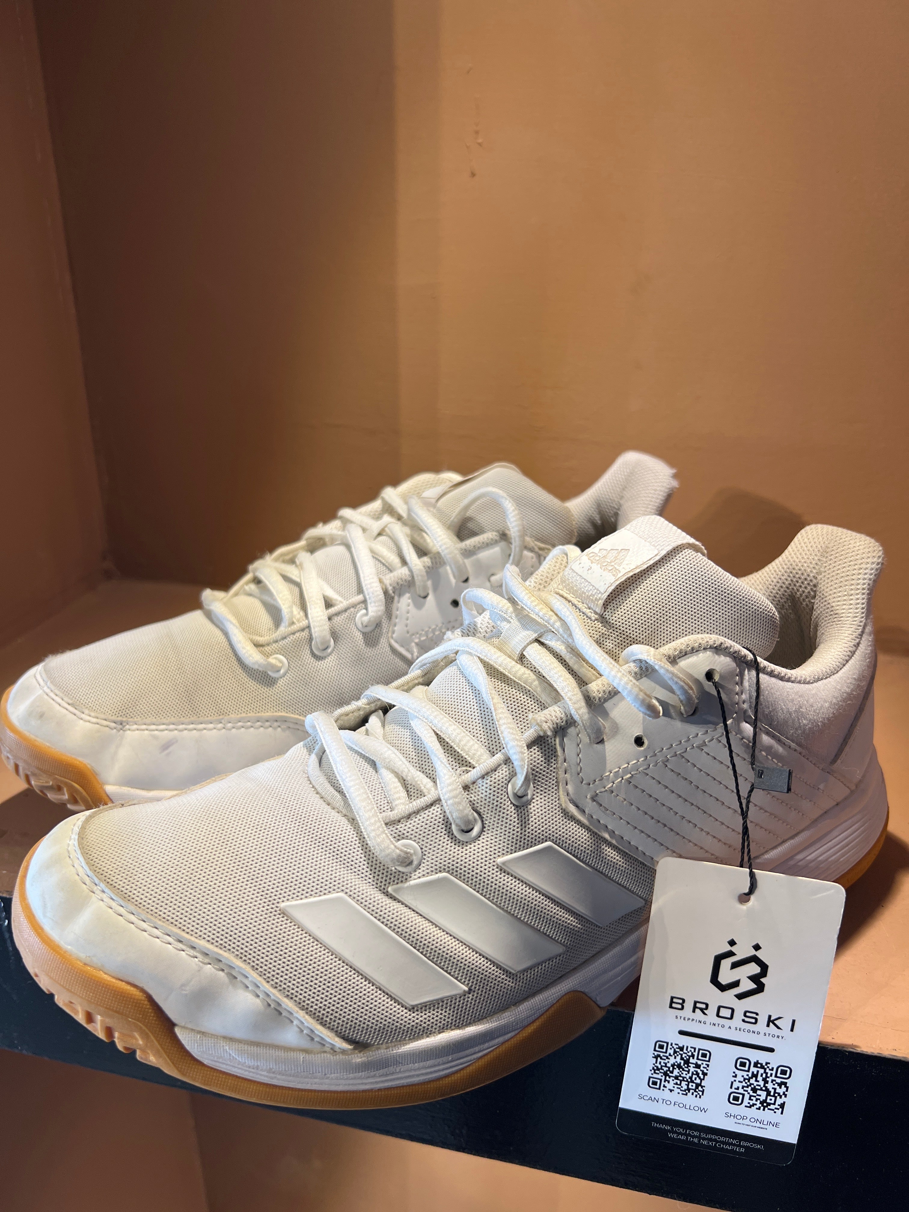 adidas Ligra 6 Indoor Court Shoe