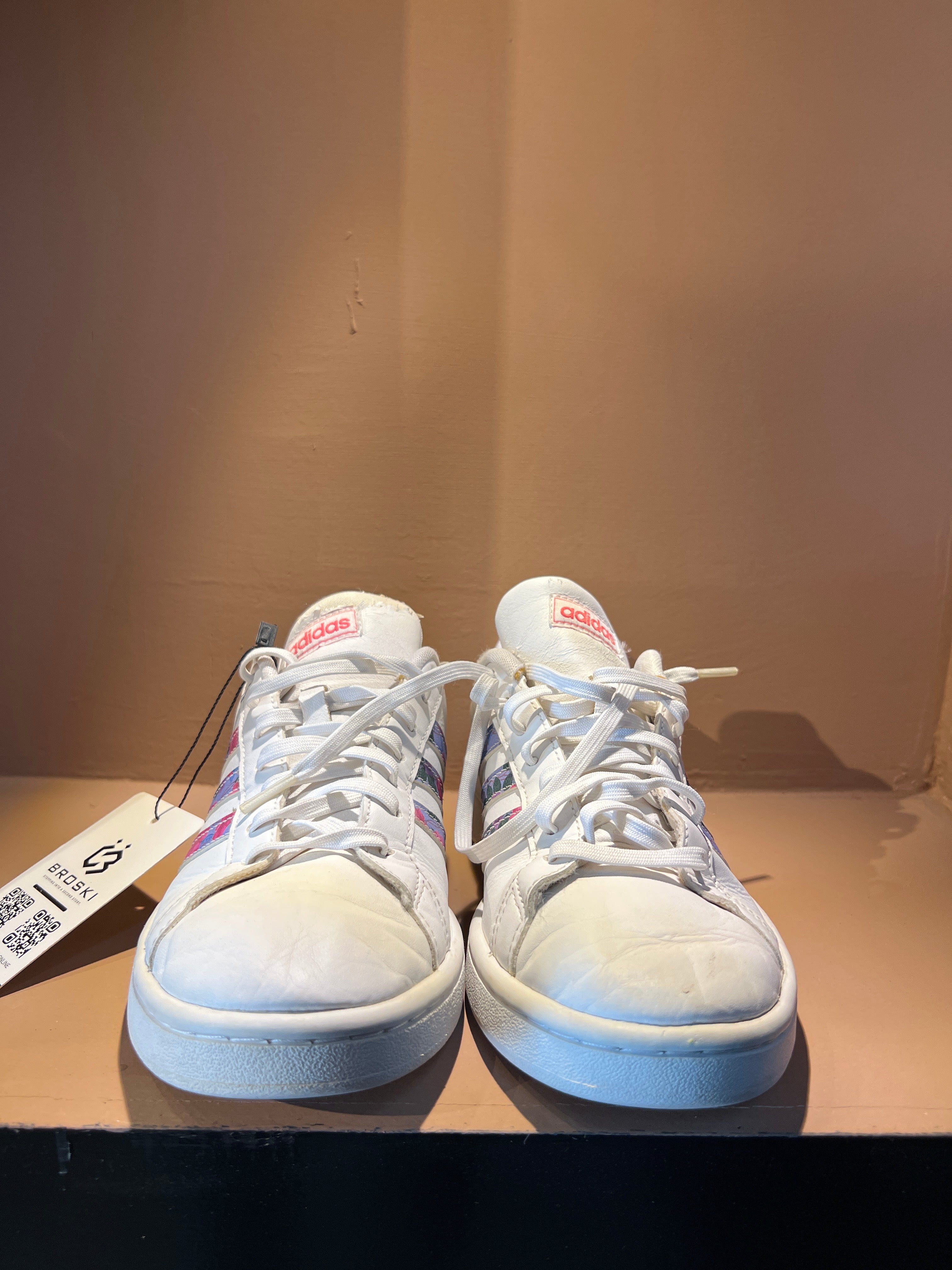 Grand Court Sneakers