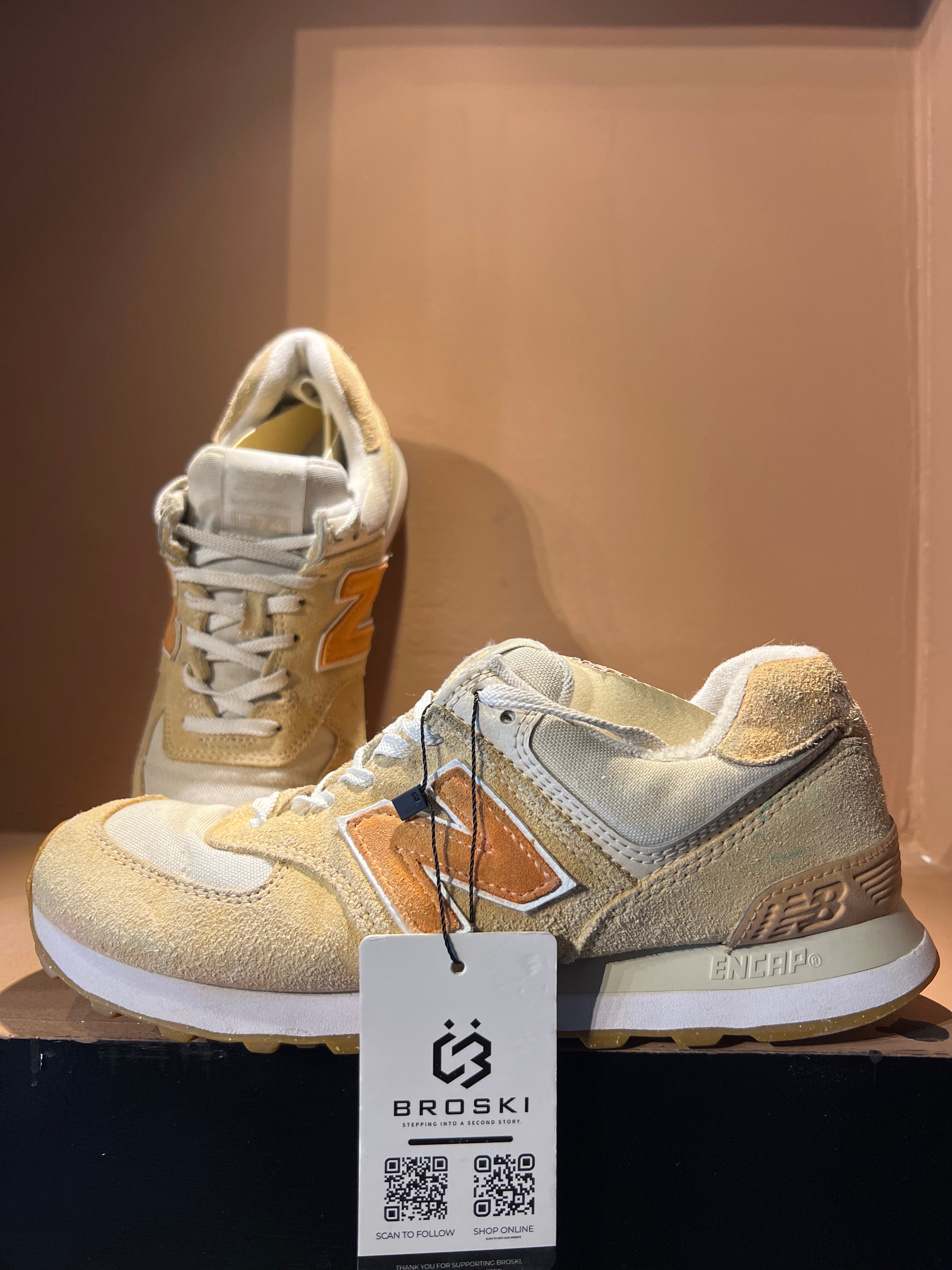 New Balance 574 sneakers