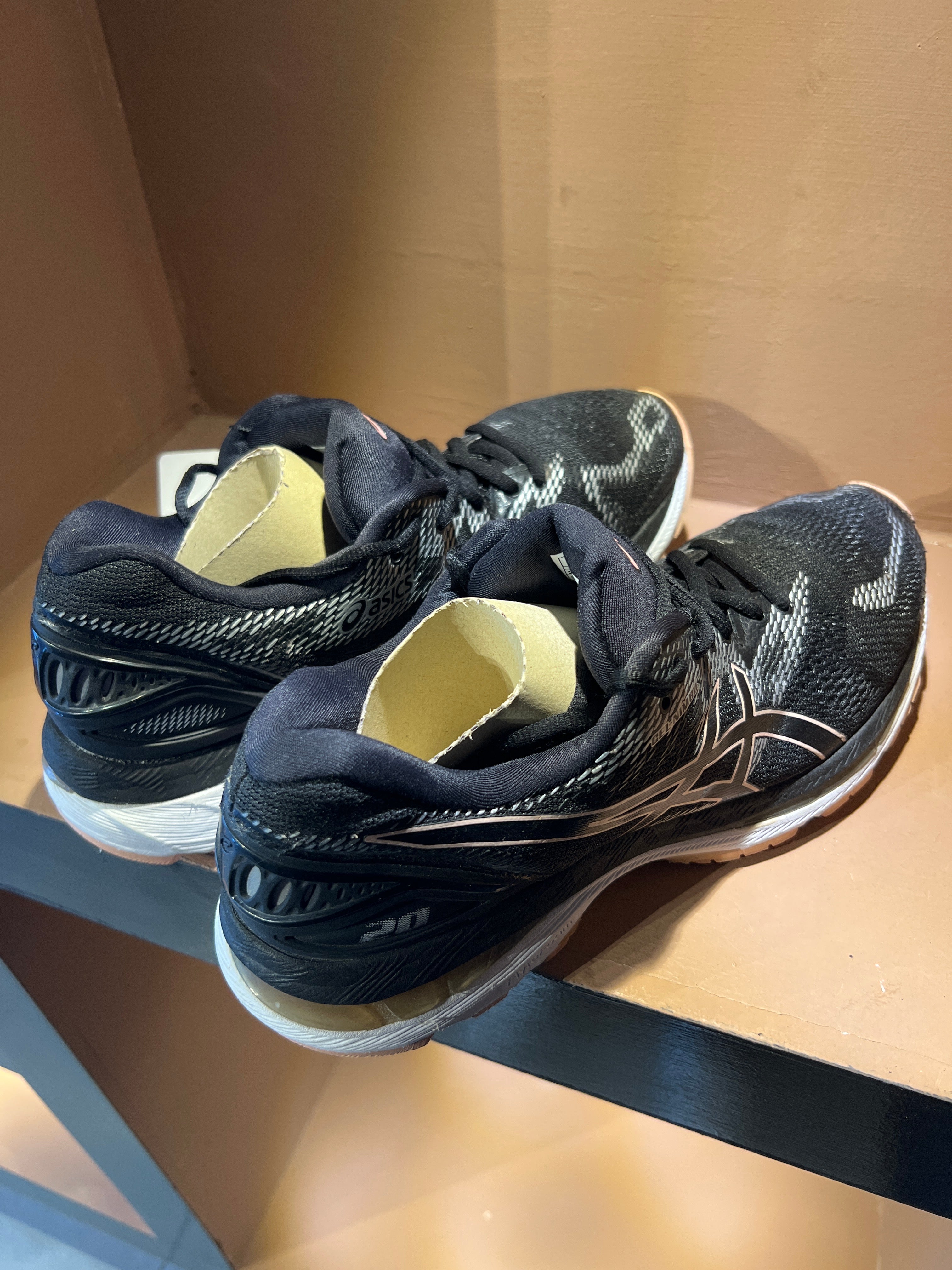 ASICS GEL-Nimbus 20