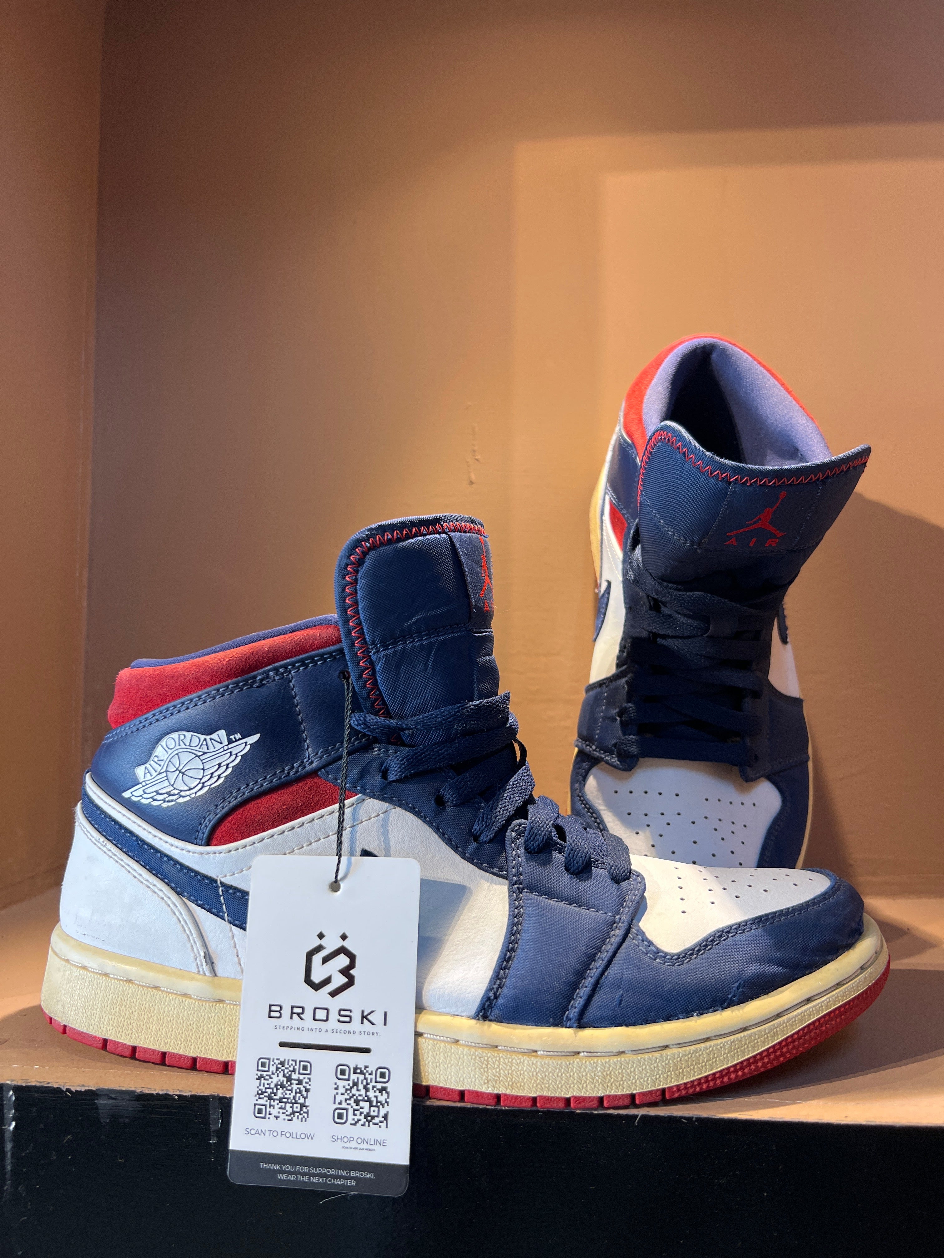 Nike Air Jordan 1 Mid