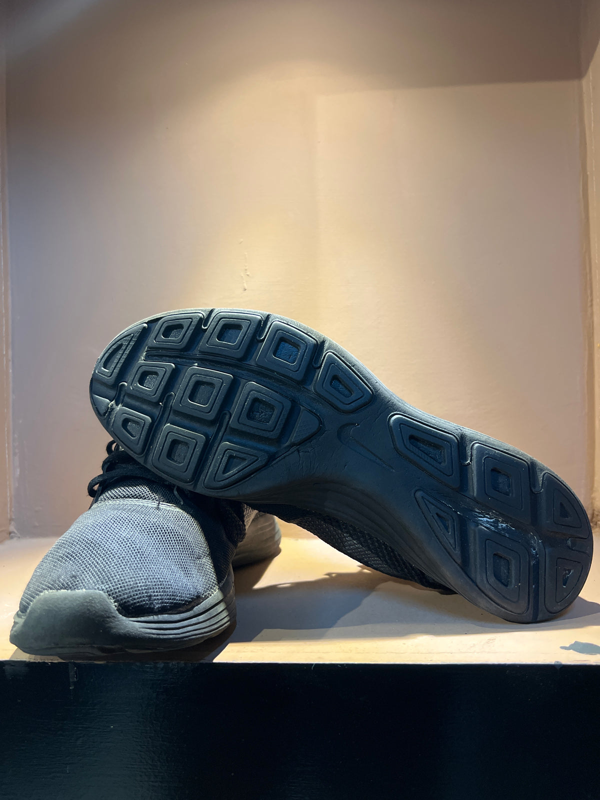 Nike Revolution 7 series