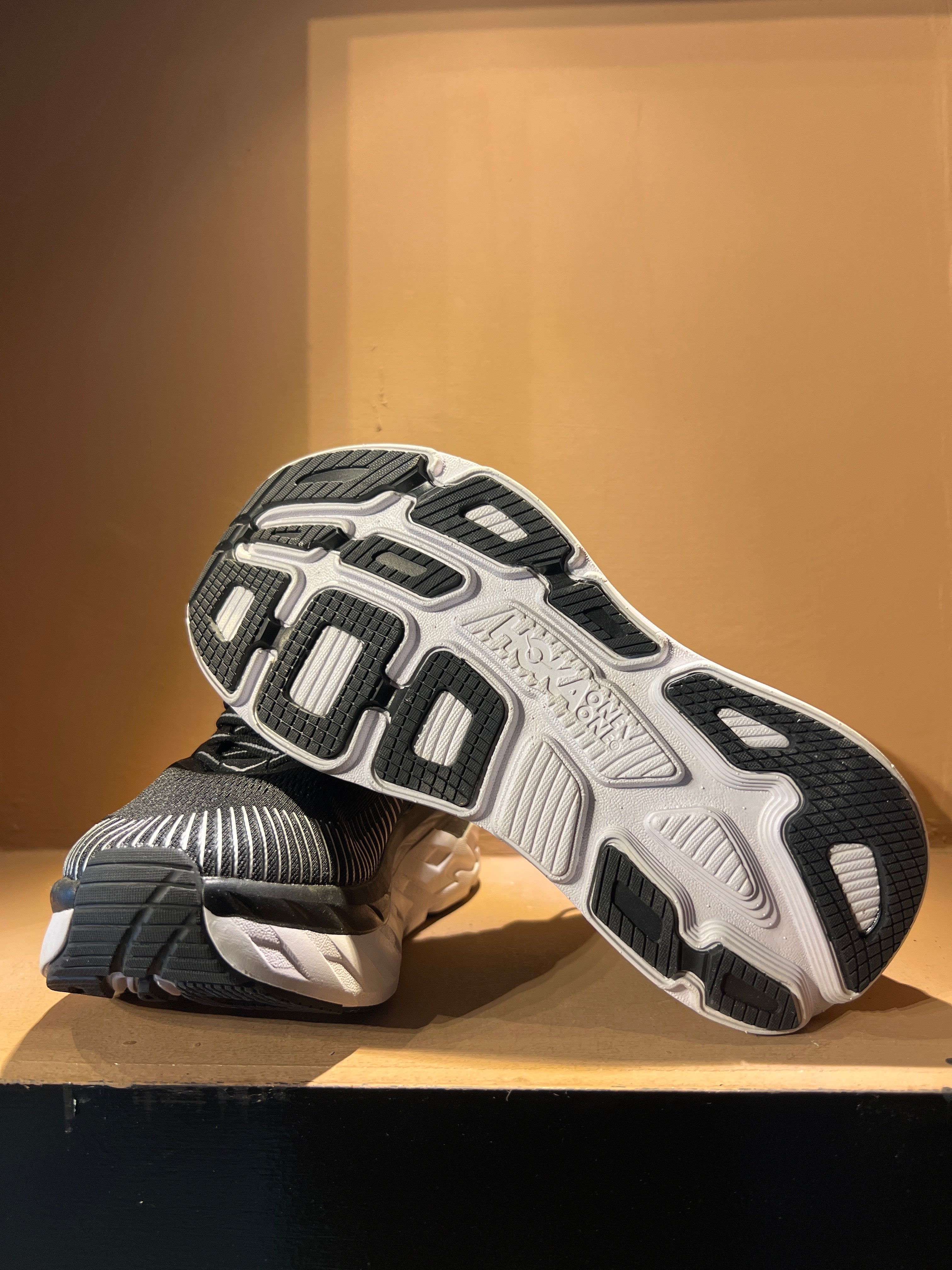 Hoka Bondi 7