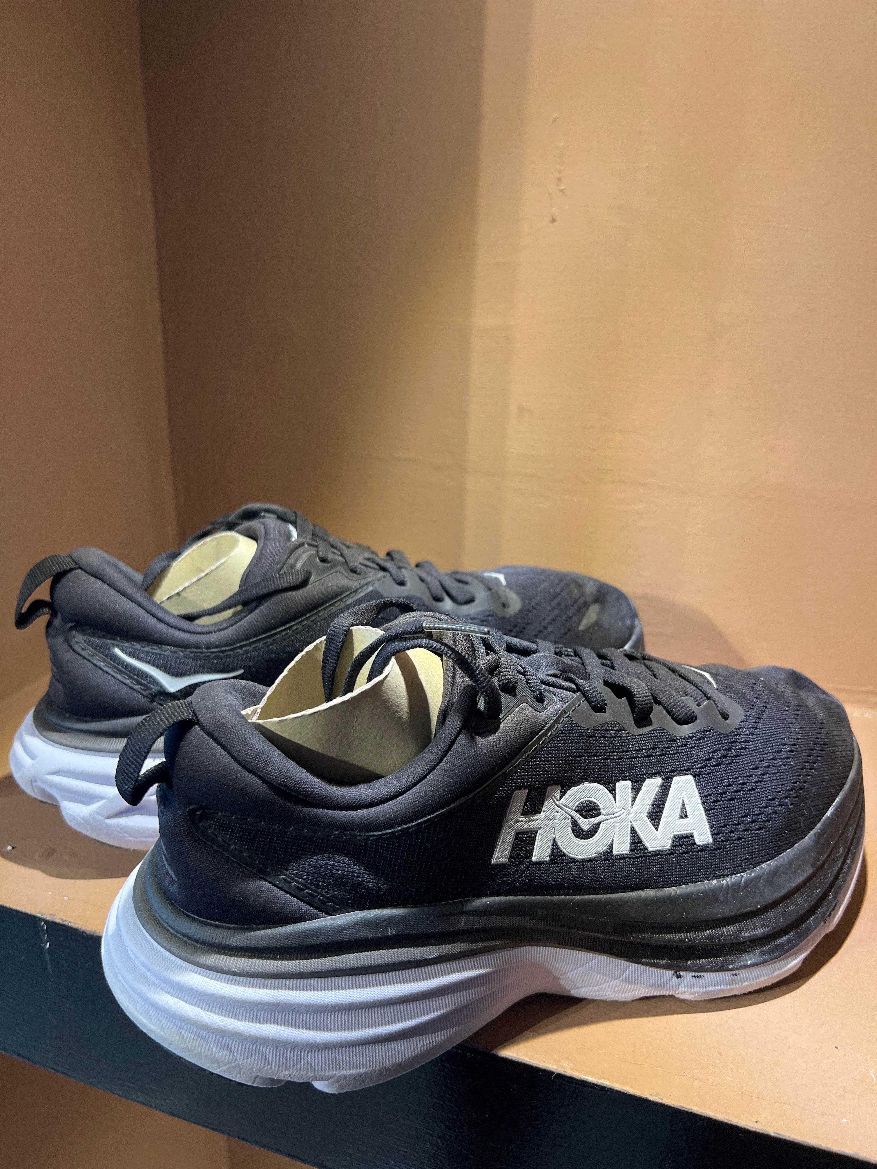 Hoka Bondi 8