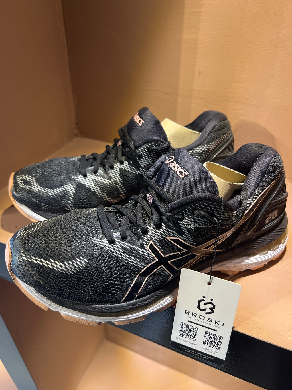 ASICS GEL-Nimbus 20