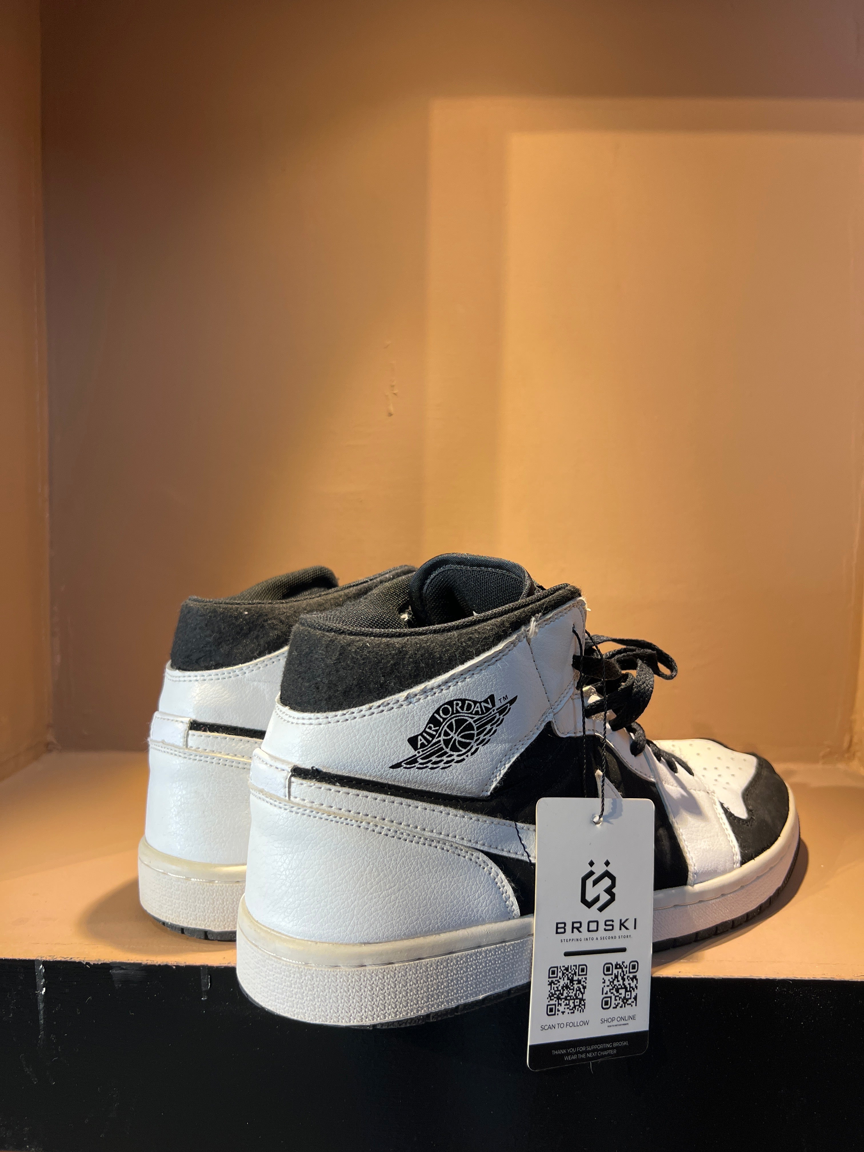 Nike Air Jordan 1 Mid